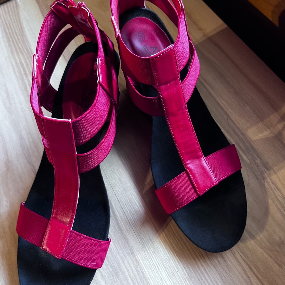 Elegant Fuchsia Sandals for Women